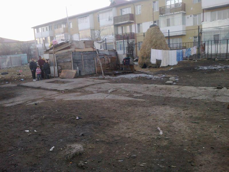 Greu de crezut, dar  la început au fost cele 3 hale de locuințe sociale, apoi cartierul.